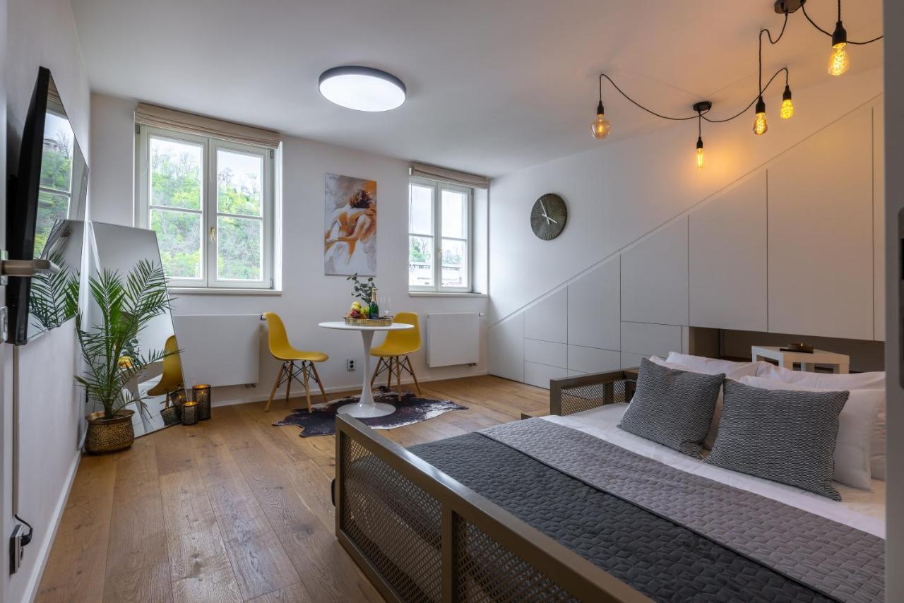 Apartment Luxurious, Charming Perfect For Couples Prague